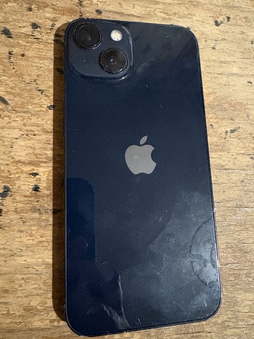 Продам iphone 13 128g