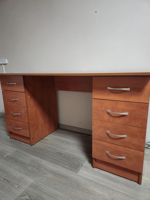 Продам стіл письмовий