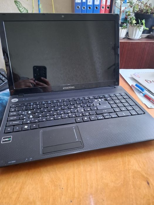 Ноутбук Acer emachines