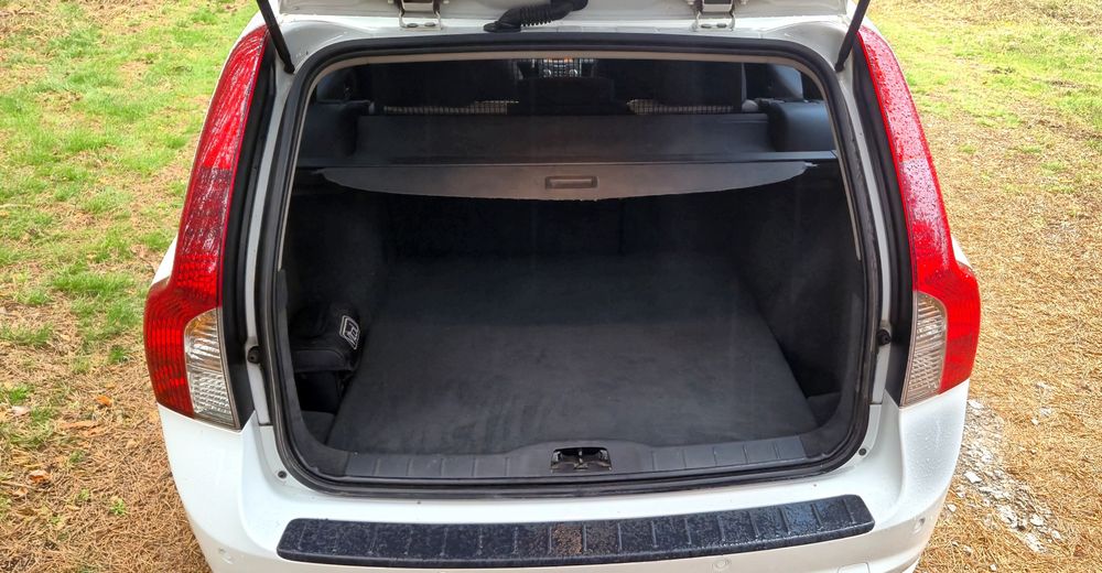 Volvo v50 1.6 перший власник