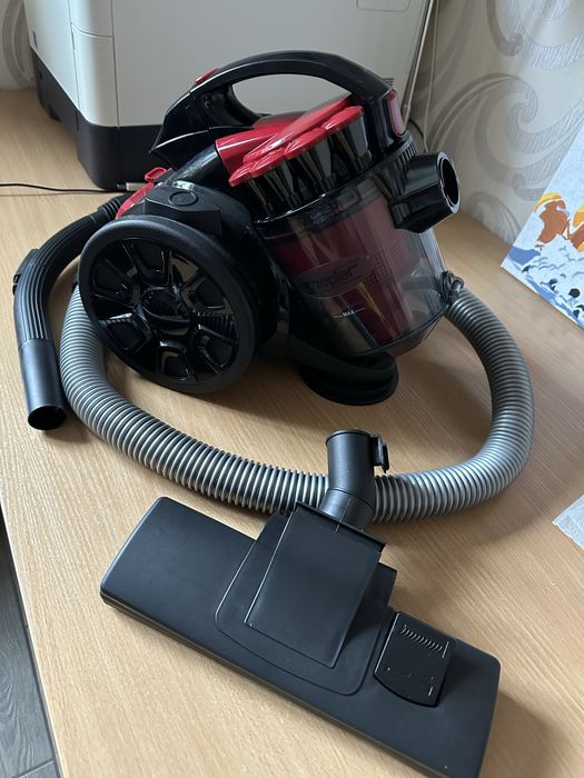 Пилосос для прибирання 700 w