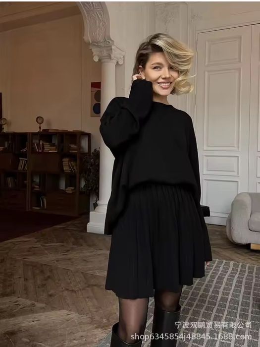 Стильний жіночий костюм