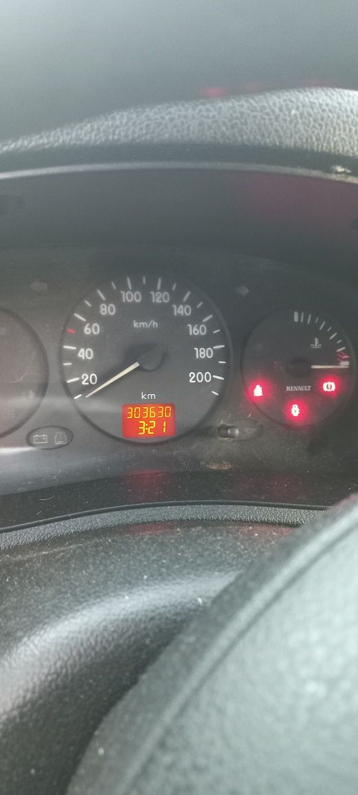 Renault kangoo   2 004