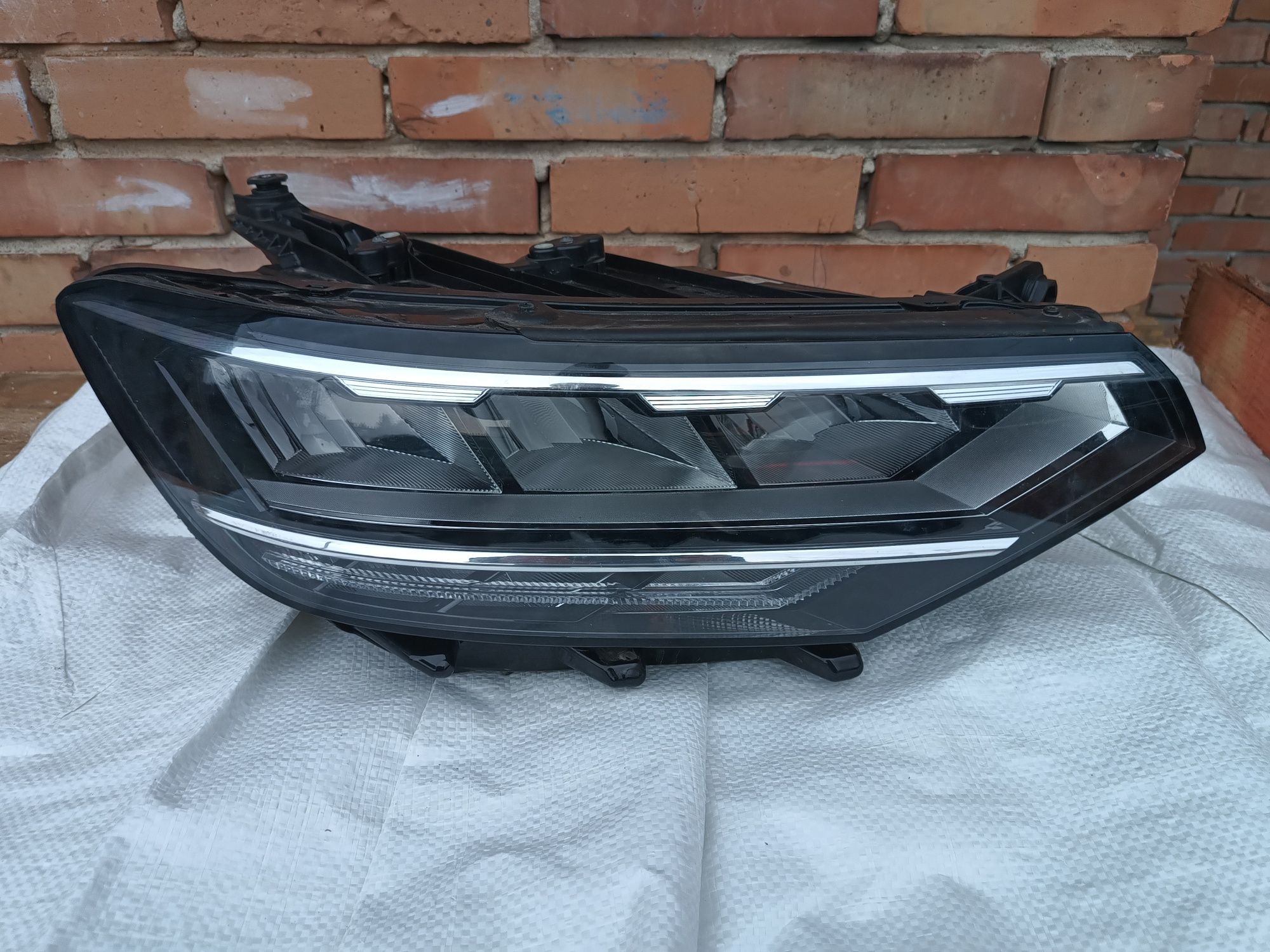 Lampa VW passat b8 loft ful LED