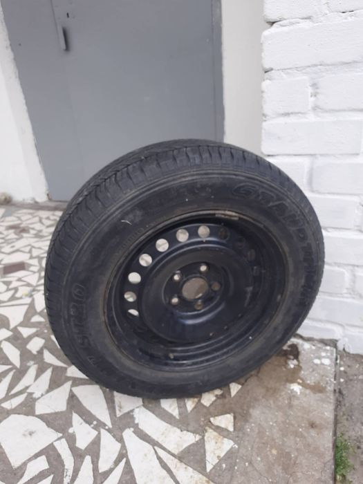 Запаска 215 65 р16