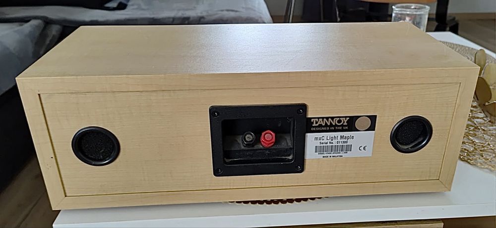 Glosnik centralny marki Tannoy, model mxC Light Maple