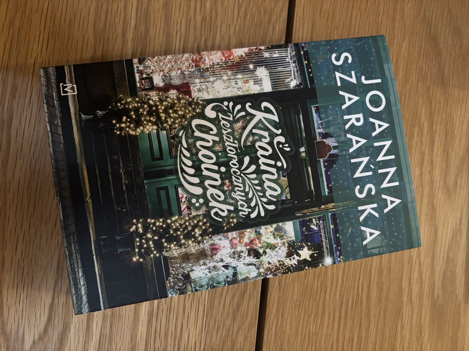 Ksiazka Kraina zeszlorocznych choinek