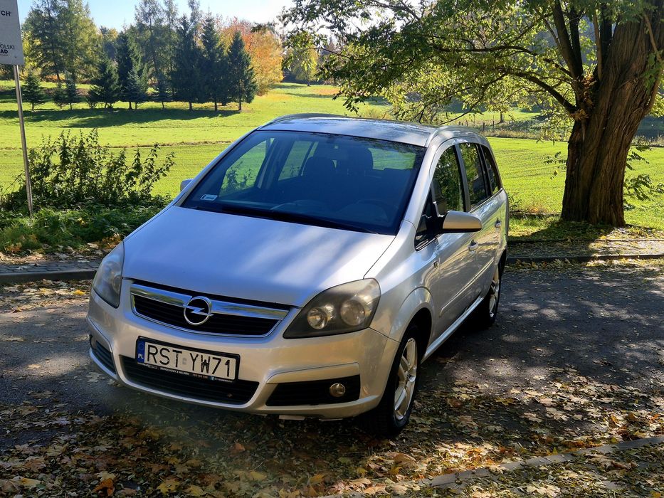 Opel zafira 1.8 B+lpg/2007r/7-miejsc/hak/Butla na 10 lat