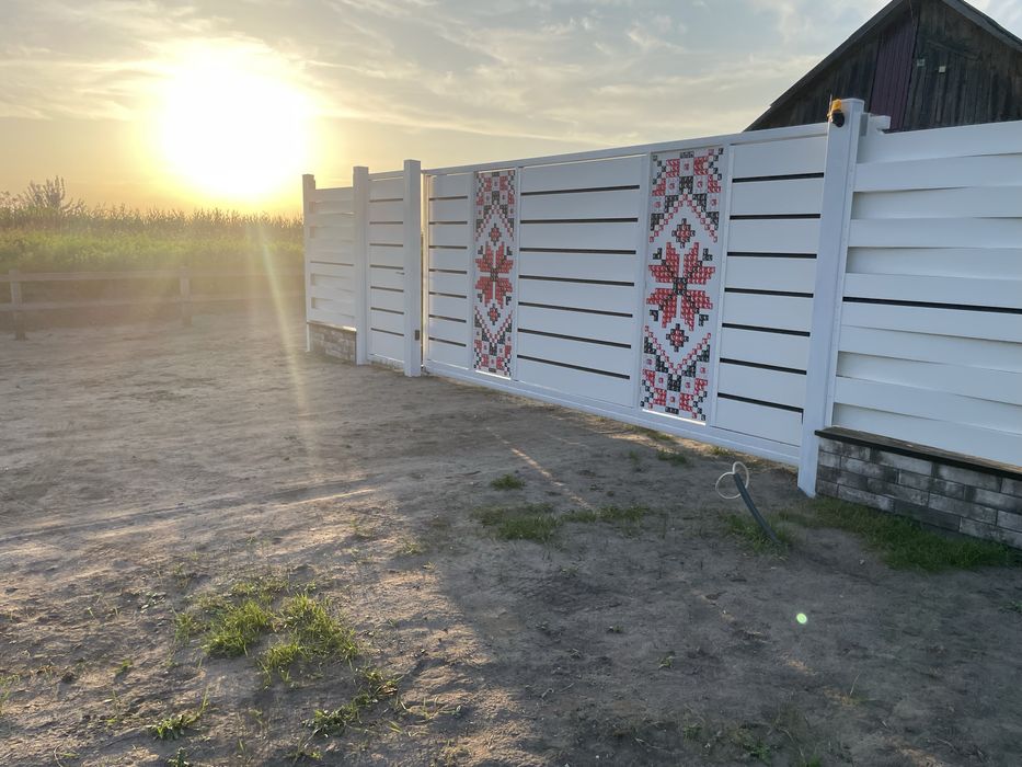 Ворота та паркани.