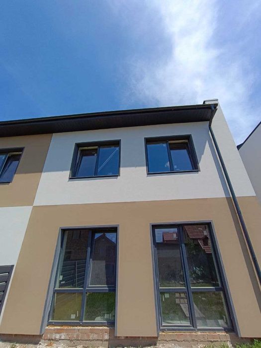 ОСТАННІЙ будинок! Продаж якісних таунхаусів з гаражем в Крихівцях