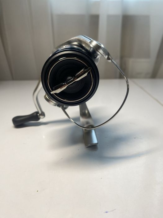 Котушка Катушка Shimano Stradic 19 2500S