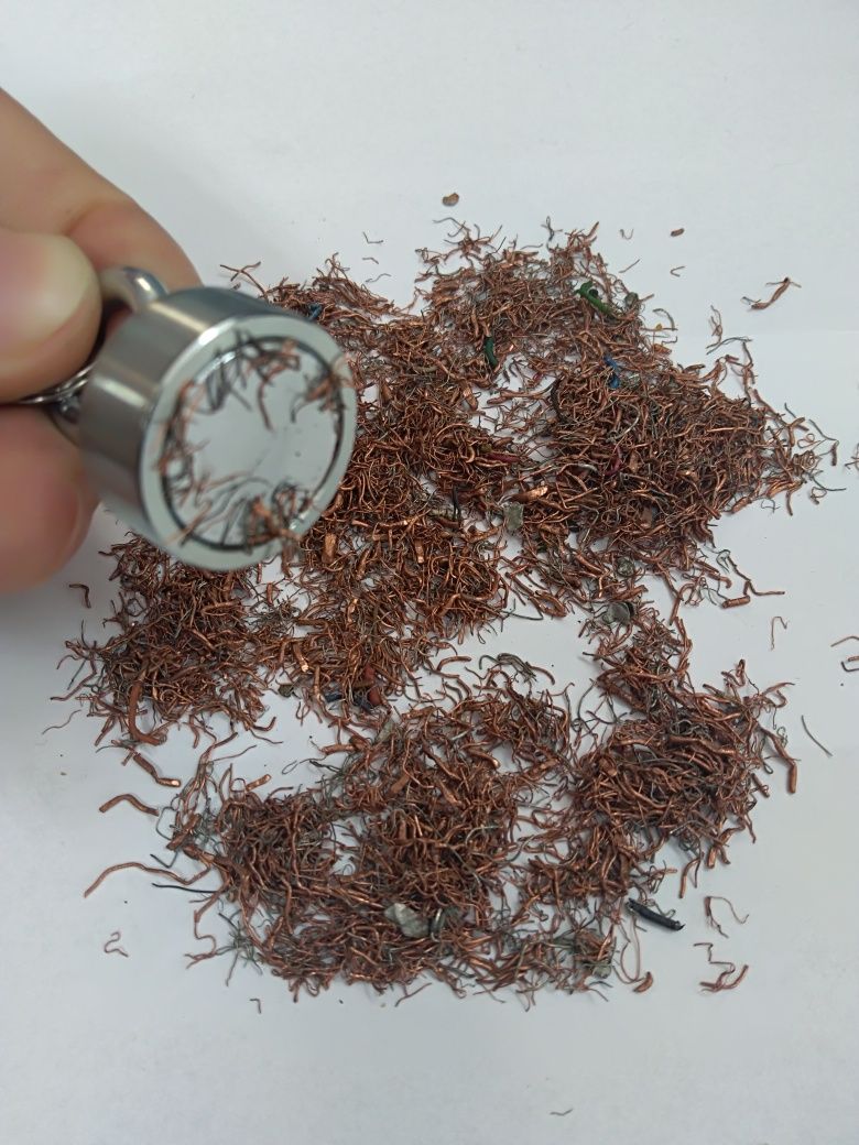 magnes neodymowy tester