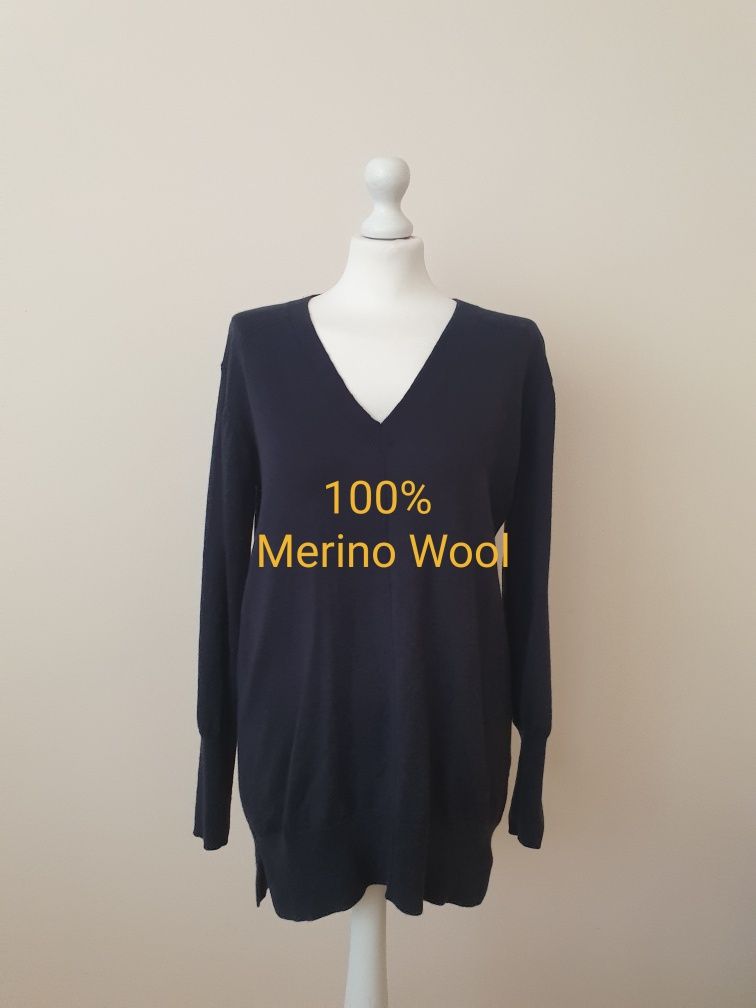 Granatowy sweter 100% wełna merino / dekolt V M