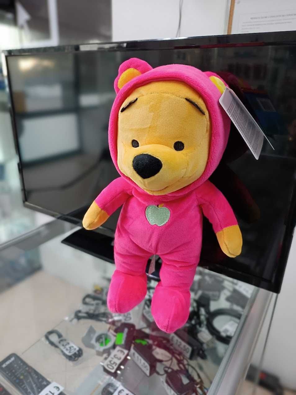 Novidade:Peluche Disney Winnie the Pooh em BabySuit 35cm