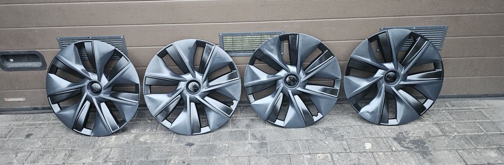 Kołpaki tesla model 3 21< 19 cali