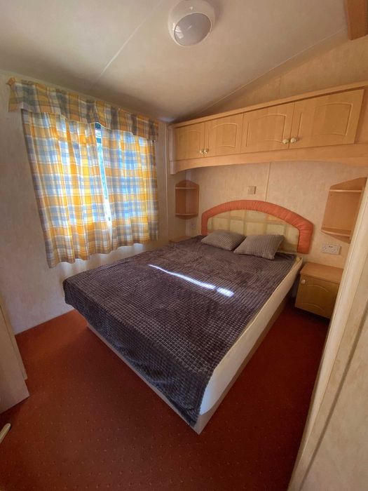 Domek nad jeziorem Ublik Wyszowate linia brzegowa pomost łódka