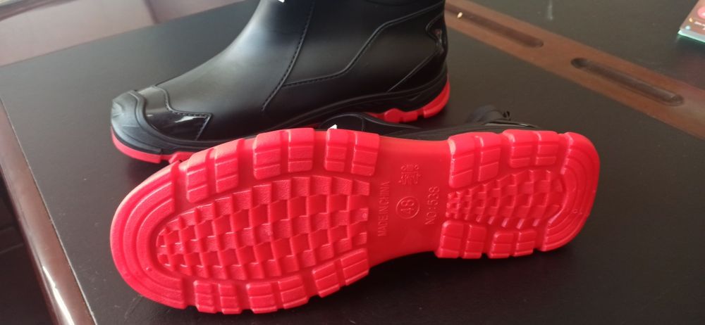 Резинові чоботи чоловічі