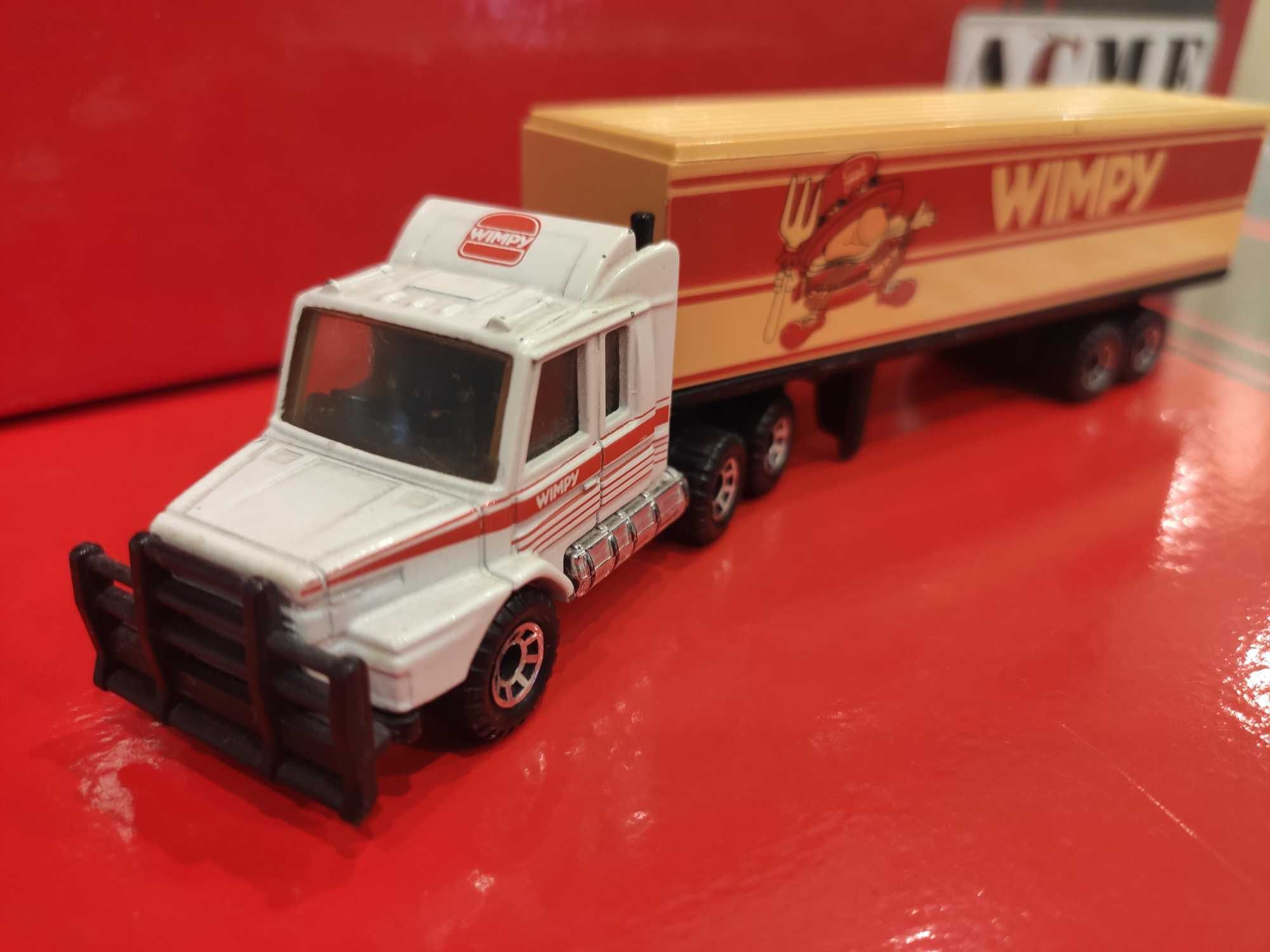 Matchbox Scania z naczepą Wimpy convoy