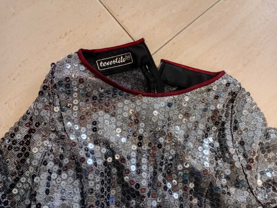 Blusa de lantejoulas prata