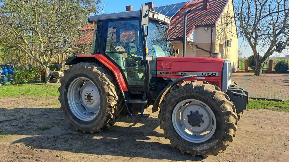 Ciągnik Massey Ferguson 6150