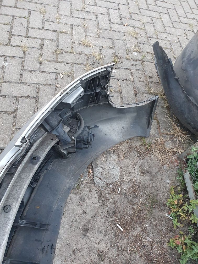 Pozostałości przodu audi a6,s6 c5 4.2 v8