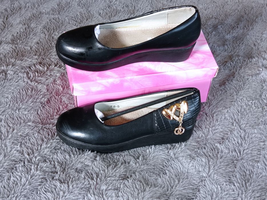 Туфли для девочки 21 см