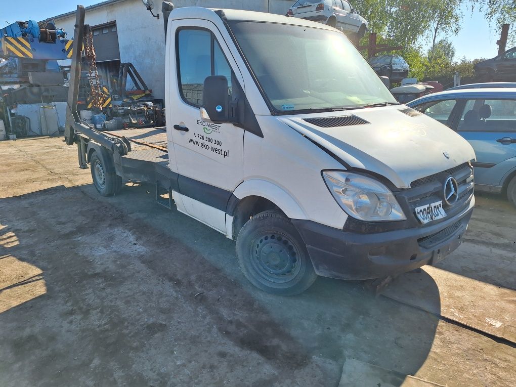 Mercedes benz Sprinter 311 bramowiec kontener hakowiec