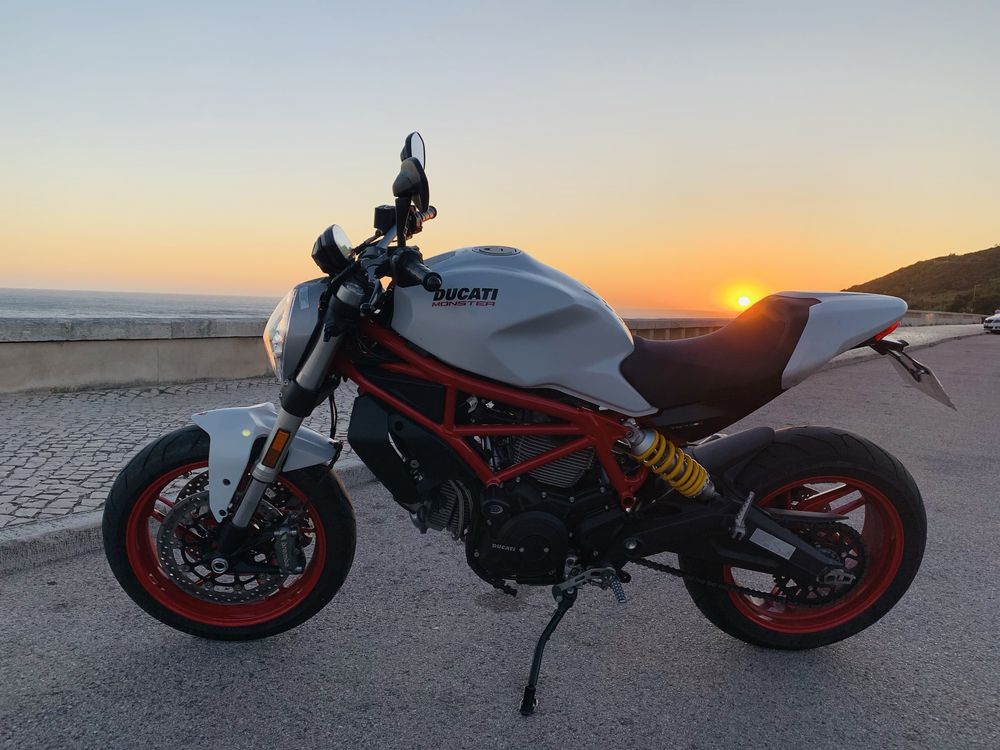 Ducati Monster 797