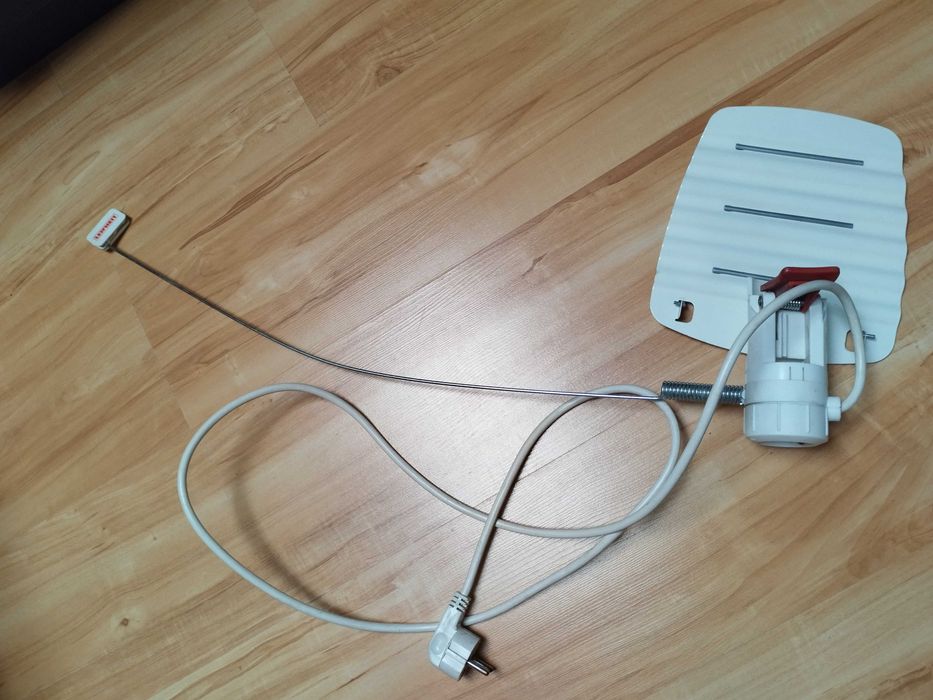 Leifheit uchwyt na kabel żelazka z przedłużką do desek