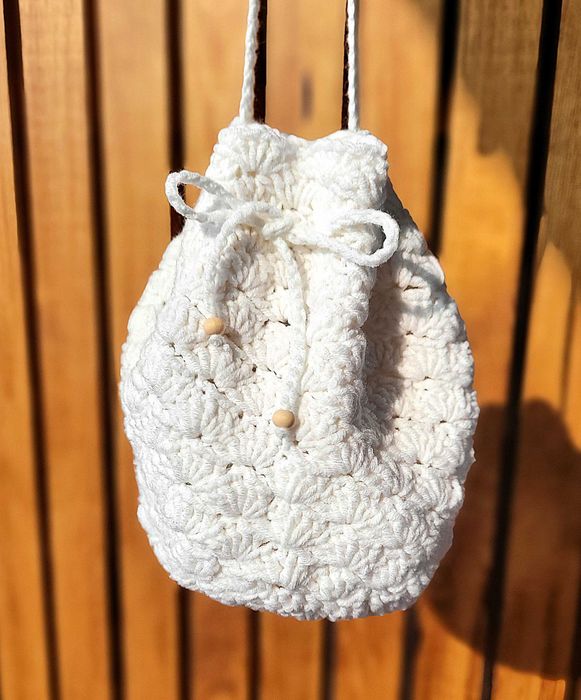 Torebka komunijna, do komunii, dla dziewczynki, okrągła,  biała