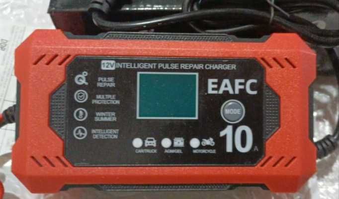 Зарядний пристрій для авто аккумуляторів 12в 10а