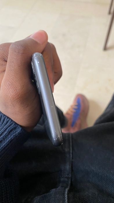 iPhone 11 , 128G, 165€