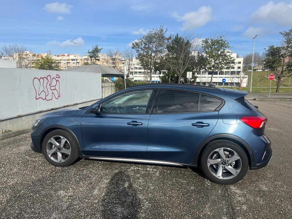 Ford Focus Active 1.0 MHEV 125CV (Semi Novo)