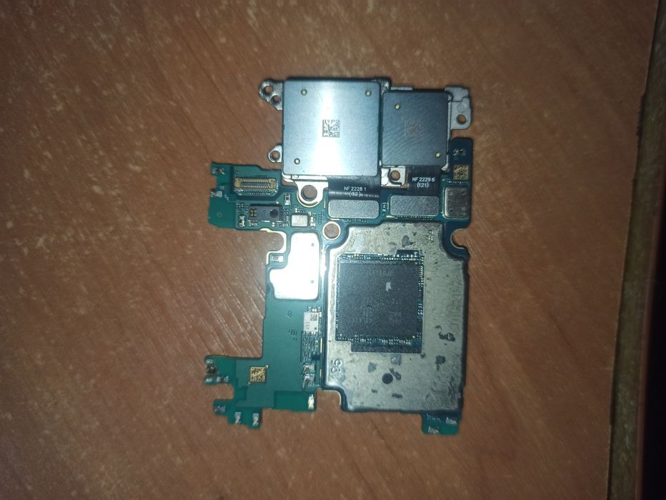 Samsung Galaxy S22(запчастини)