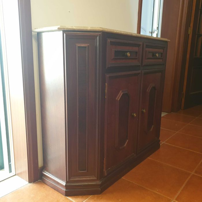 Sapateira/consola