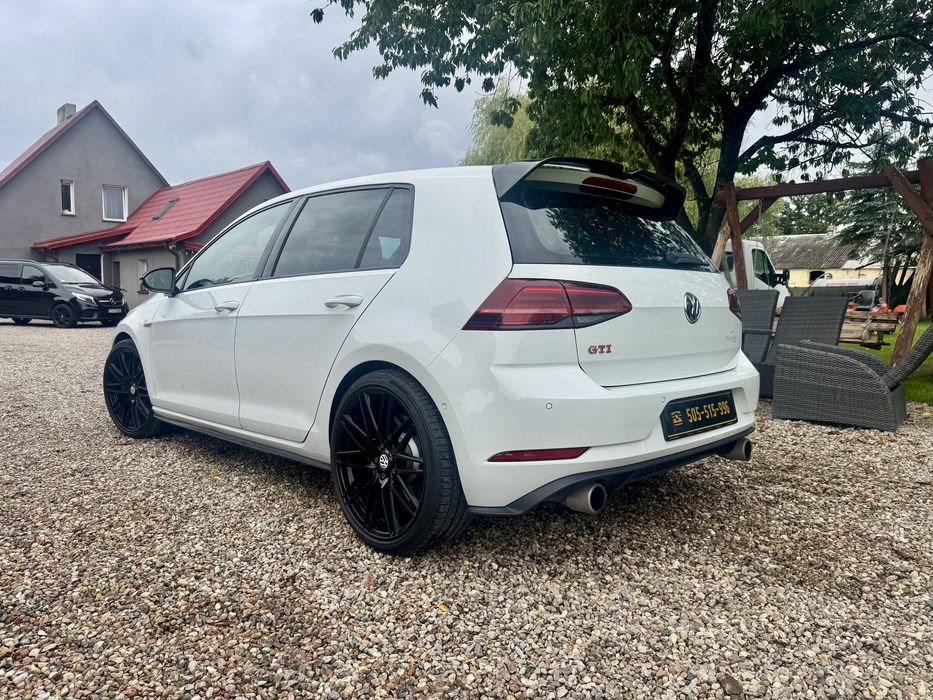 Wynajem vw golf gti performance glc v klasa