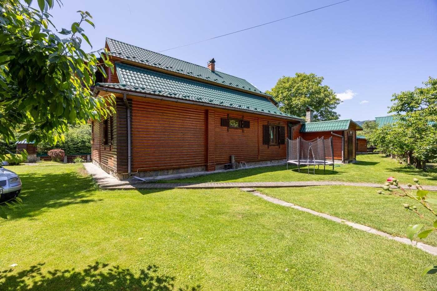Будинок з ремонтом, басейном та сауною /Яремче/ Івано Франківська обл.