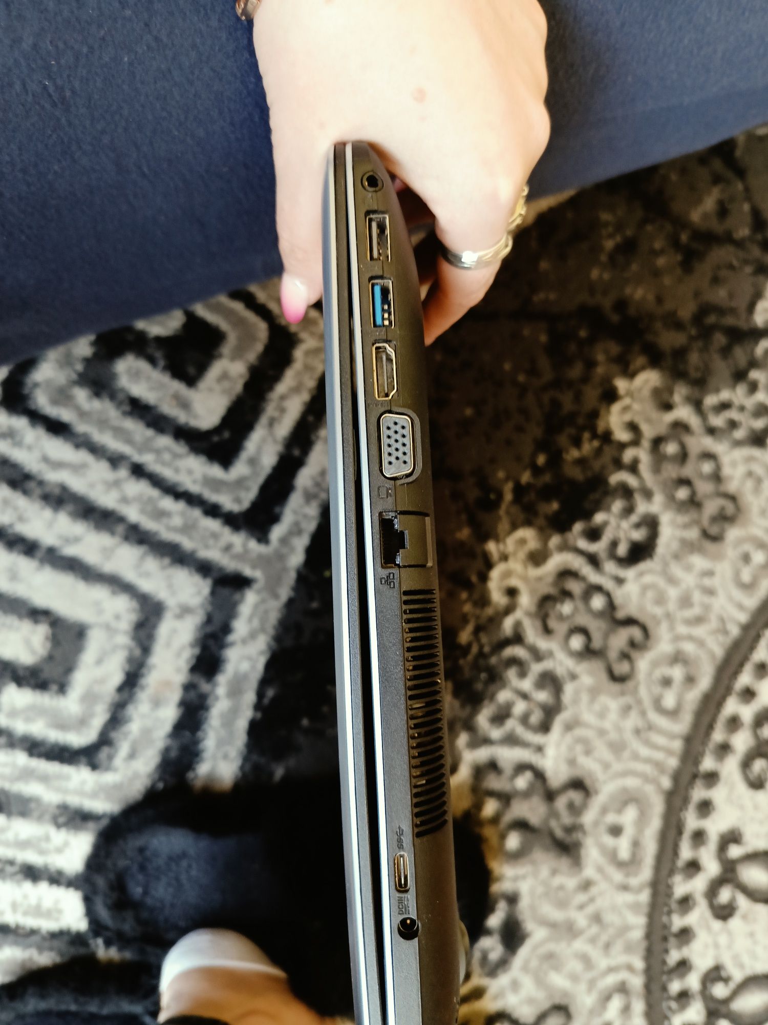 Laptop Asus używany