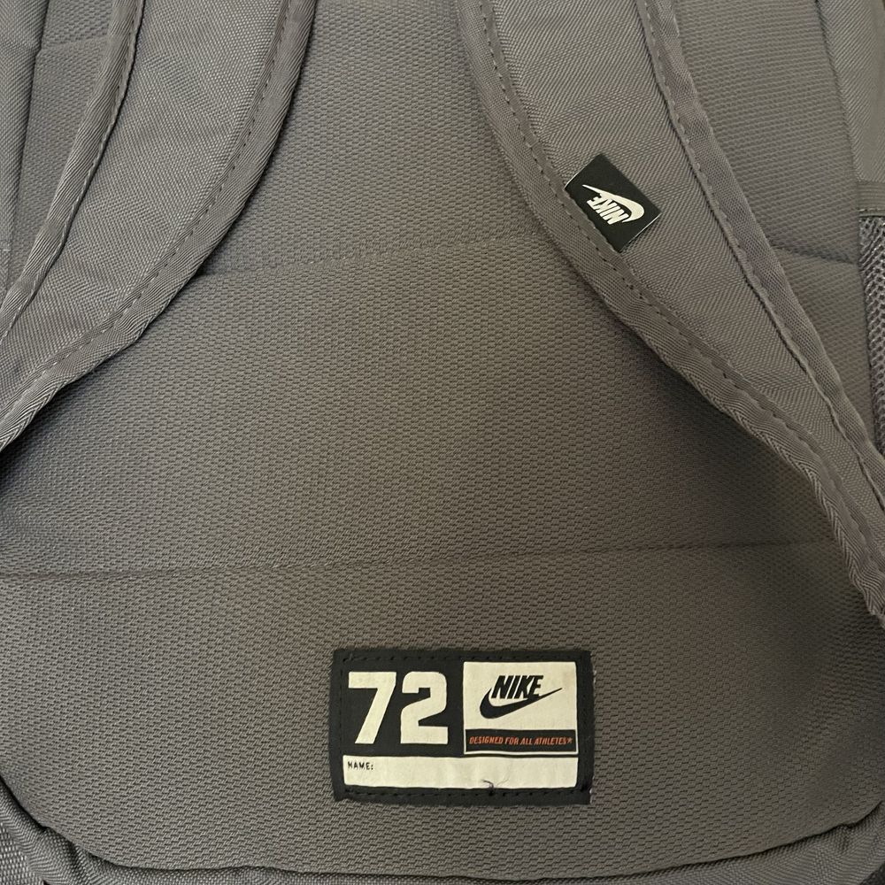 (9/10) Nike backpack