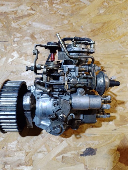 Топливний насос Опель Монтерей 3.1 дизель