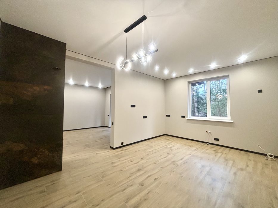 Продам будинок з ремонтом та бомбосховищем з виходом до лісу