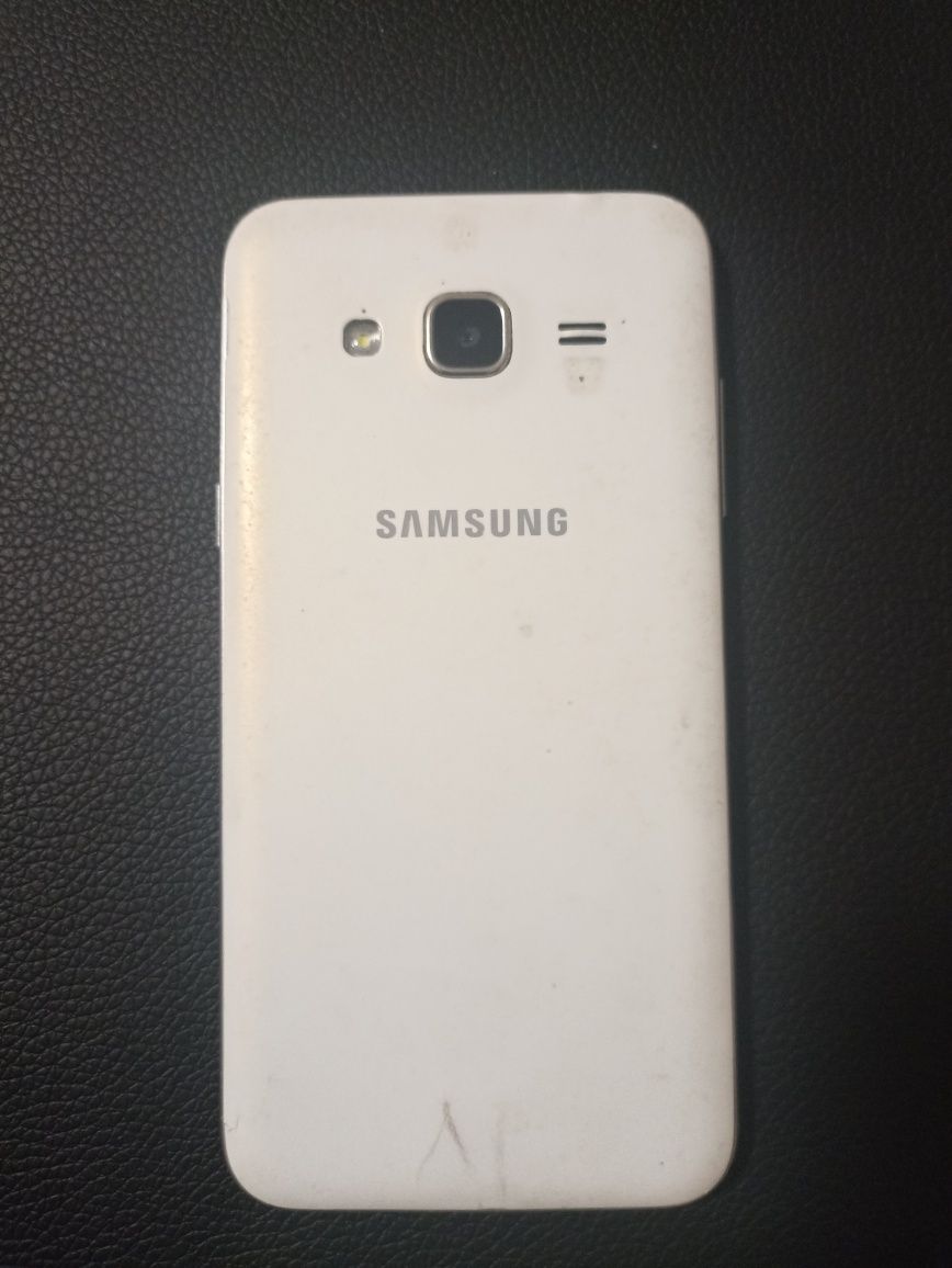 Telefon Samsung uszkodzony