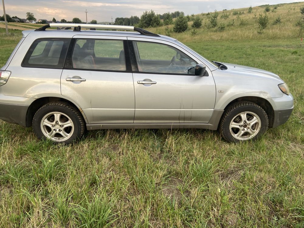 Mitsubishi Outlander 2.0 бензин повний привід