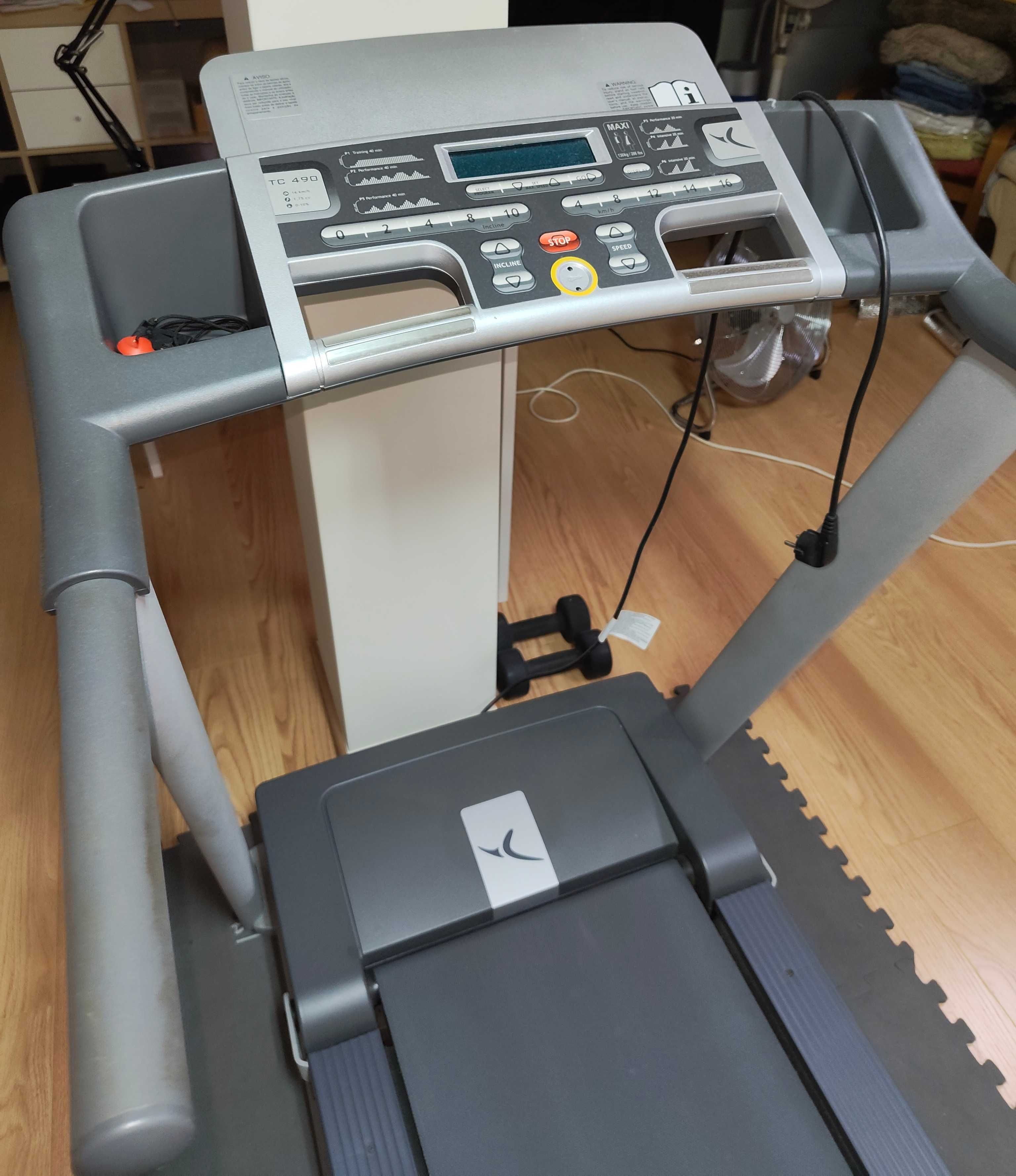 Passadeira Domyos TC 490