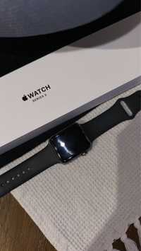Apple Watch 3/42 mm з коробкою та зарядним