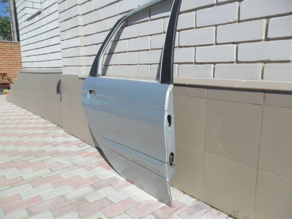 Двери Renault Scenic 1 Рено Сценик 1 , 4 штуки