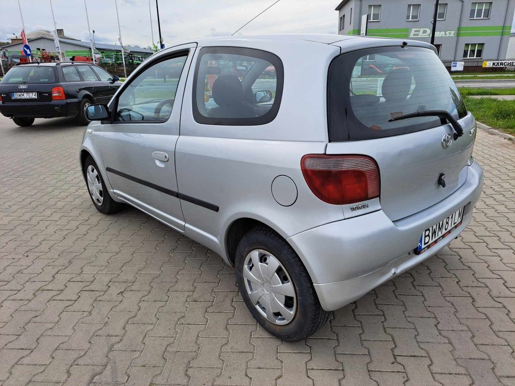 Toyota Yaris 1.3 86km