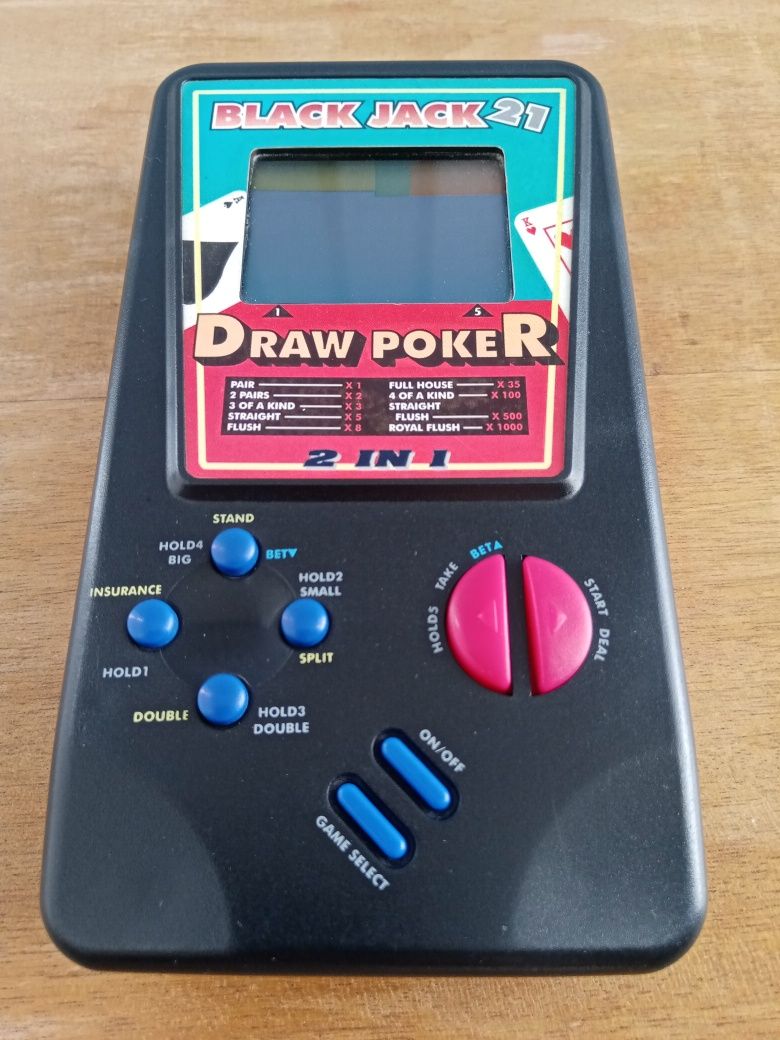 Jogo electrónico portátil