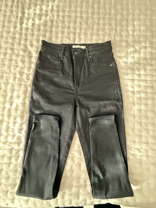 Джинси Levi's чорні жіночі оригінальні