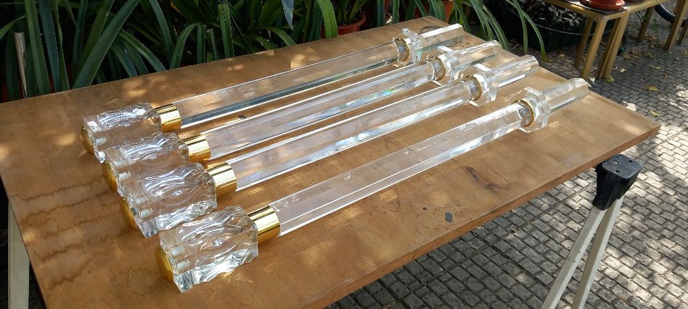 Pés para mesa em acrilico